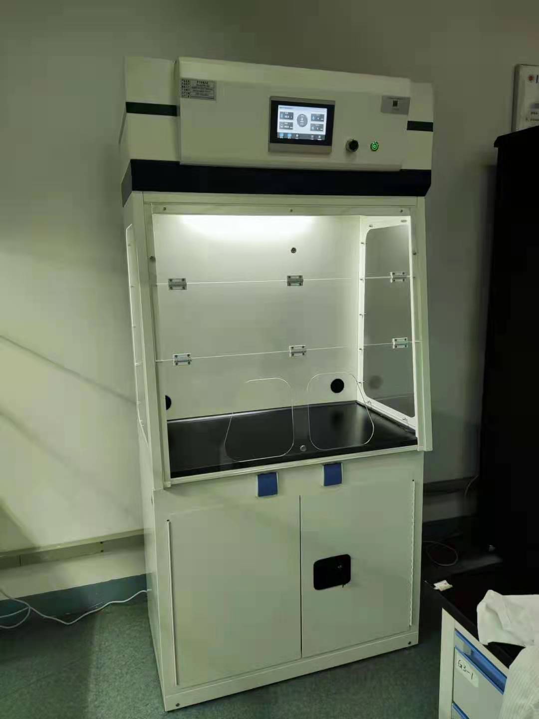 为什么净气型通风柜又被称作节能型通风柜